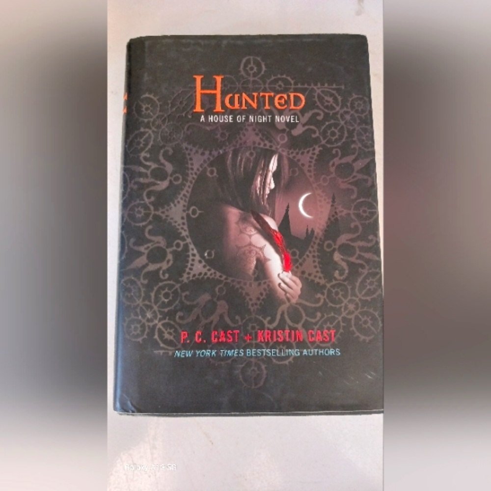 Hunted: A House of Night Novel